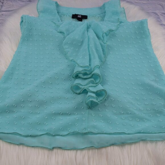 π°3/$25 IZ Byer Ruffle Neckline Mint Top Blouse - Picture 6 of 9